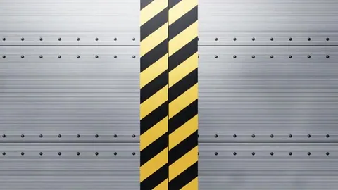 Hangar Doors stinger